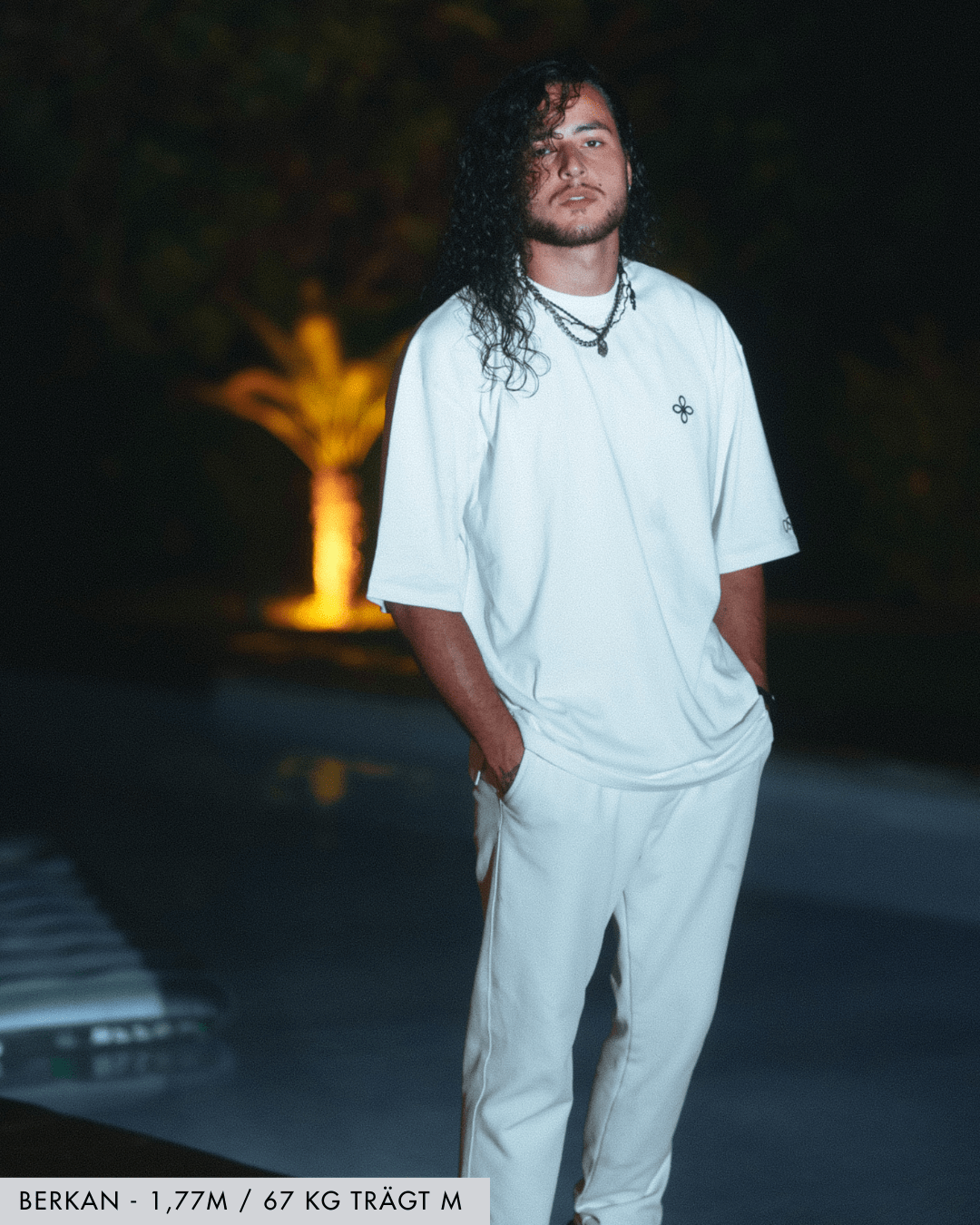 Essential Oversized Tee - White (Kopie) - Destinée Clothing